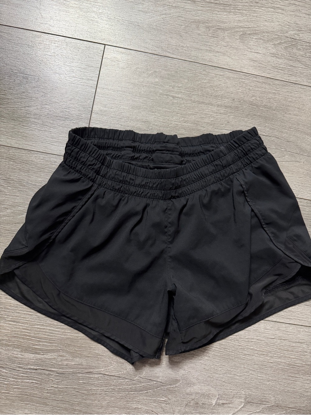 Athleta Mesh Racer Run Shorts 4” Women’s Size XS